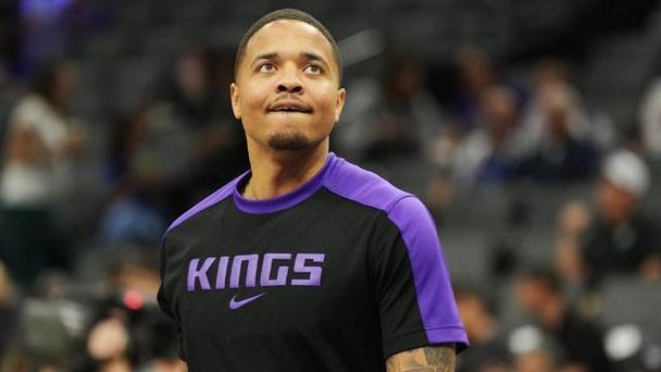 富尔茨与猛龙签10天短合同76人4年2状元1探花全部浪费