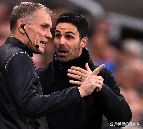 转会大战！阿斯：曼联领跑托纳利争夺，阿尔特塔也认为他适合枪手