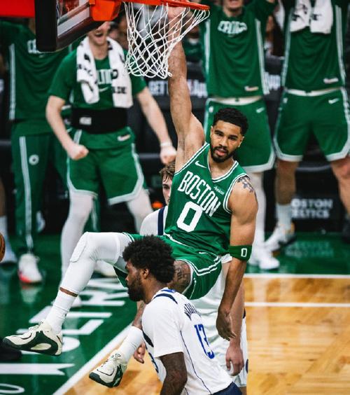 出战9胜2负！塔图姆14000分里程碑再创7纪录：直言复出后最佳状态