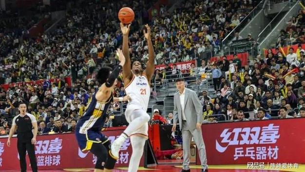 CBA第32轮：广东送四川32连败上海13连胜北京胜同曦福建负辽宁