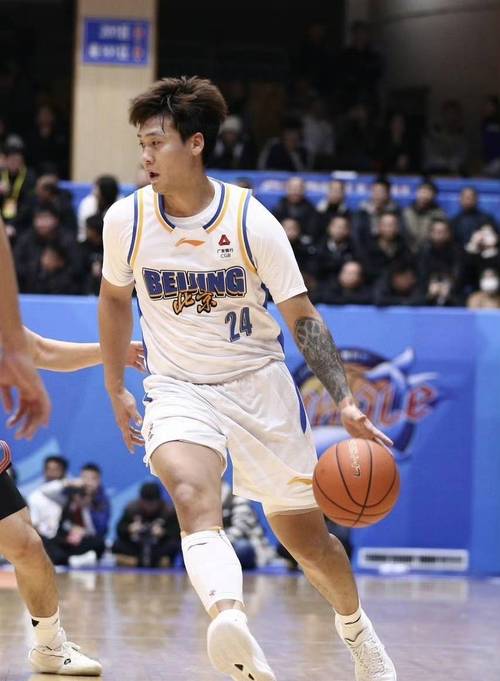 赵睿24分4板6助北汽男篮9088险胜同曦赵柏清17分