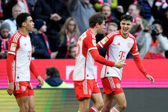 图片报：穆西亚拉、阿芳、泡芙周二都参加了拜仁的完整合练