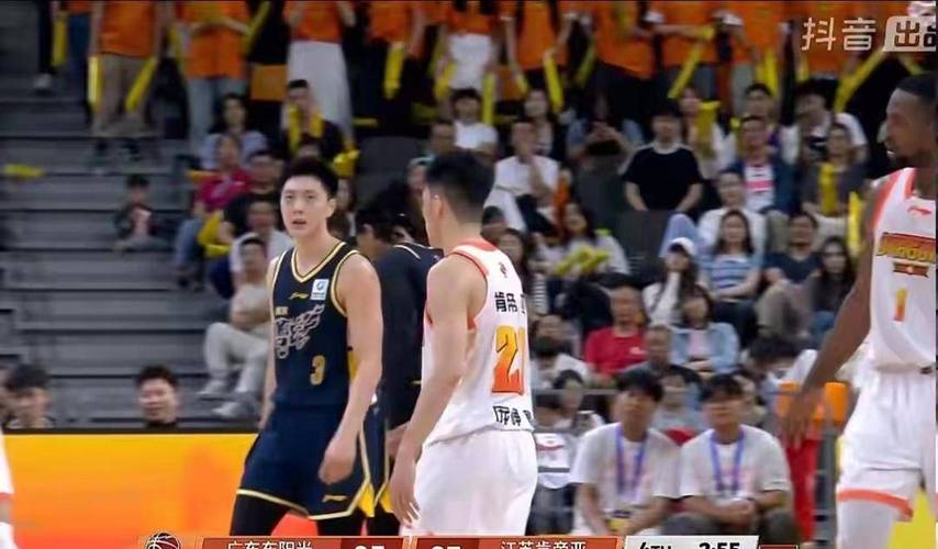 广东复仇江苏！徐杰+胡明轩+三外齐爆，张皓嘉末节崛起，小崔打铁