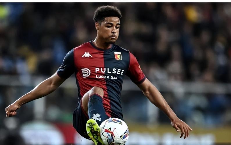 27岁意甲带刀后卫挂牌出售，尤文图斯开价2500万欧，3大豪强疯抢