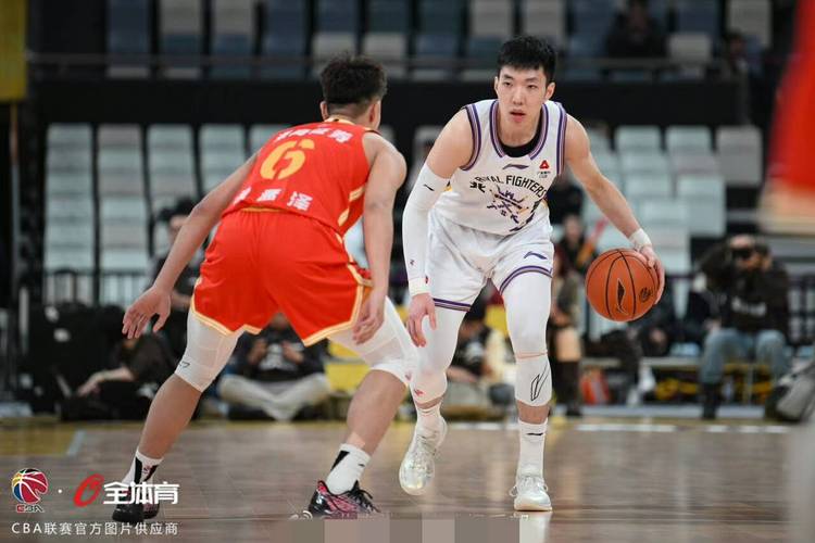 CBA4月4日焦点战！CCTV5+直播广东PK残阵广厦，深圳冲击9连胜