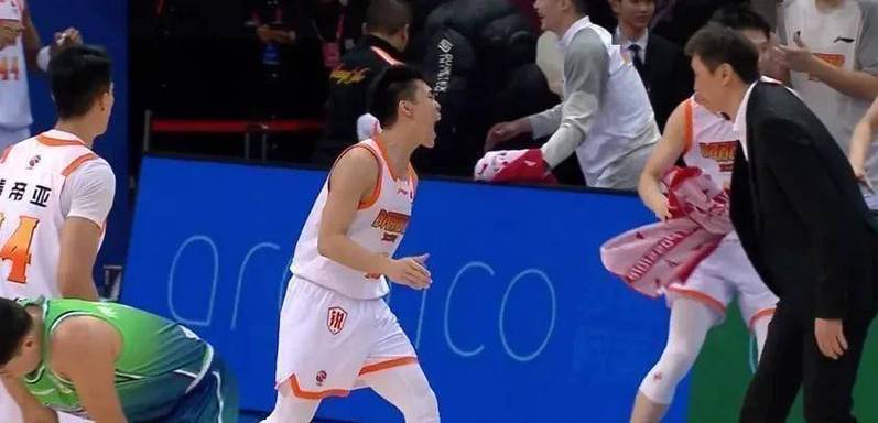 纯纯尽力局!庞峥麟出战36分钟18中12&三分6中3空砍31分5板8助