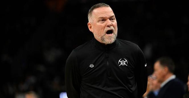ESPN记者：北卡罗来纳大学计划聘请前掘金主帅马龙为球队主教练！