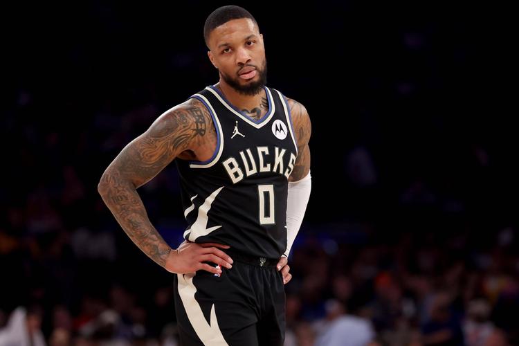 Shams：字母哥目标是三兄弟一起登场创NBA历史！